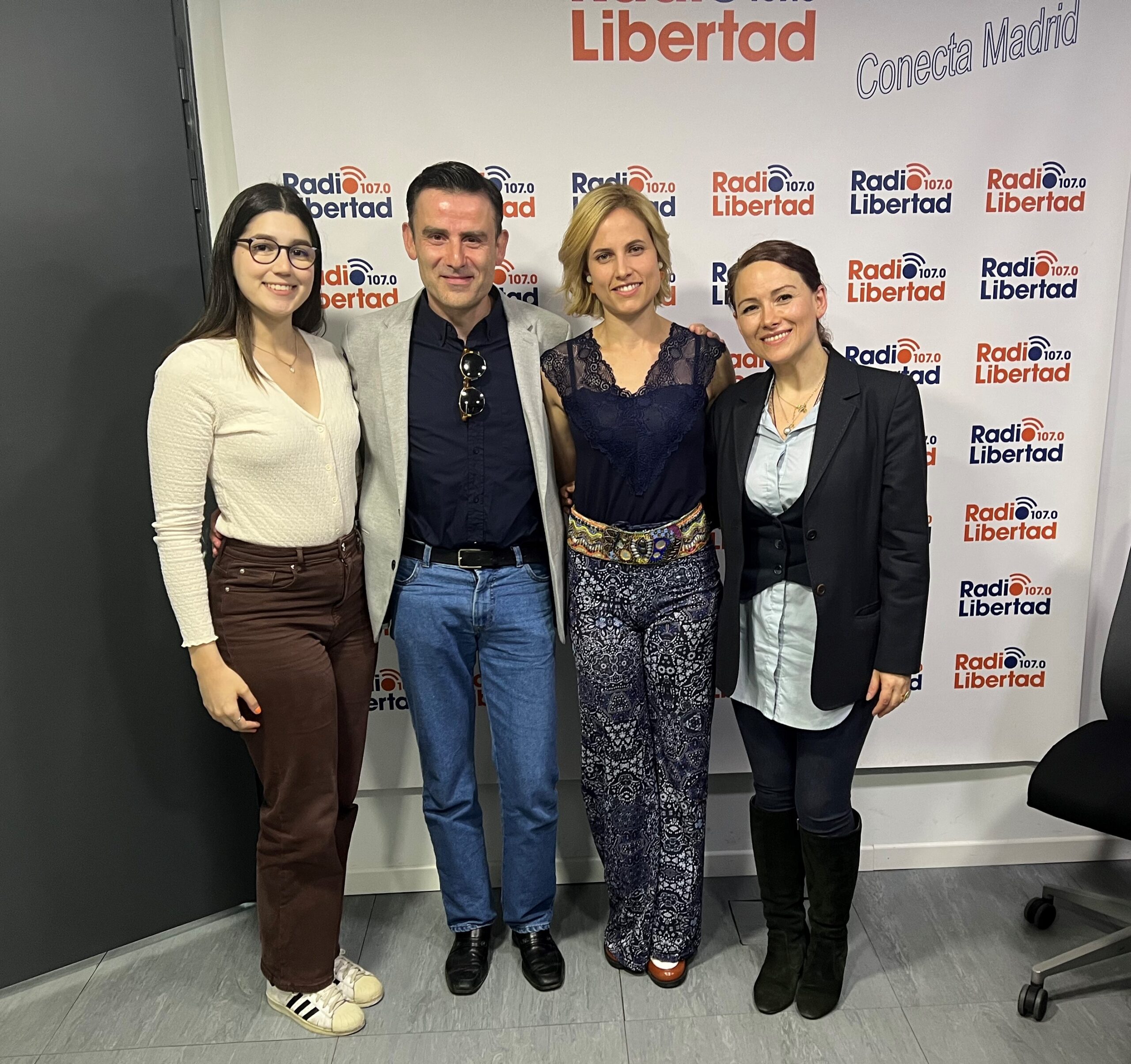 Iria Ares, Xoan Carlos Mejuto y Pedro Ruíz en Radio Libertad