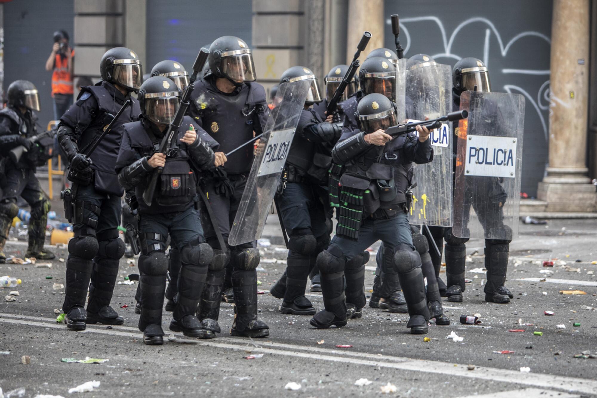 La defensa de dos policías heridos en los disturbios de ‘Tsunami’ pide que no se aplique la amnistía