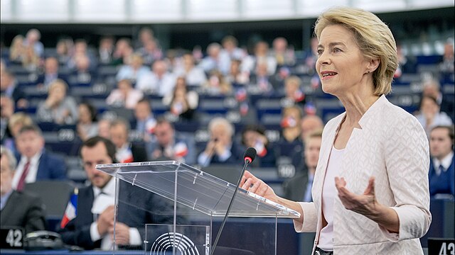 Von der Leyen se abre a explorar estrategias para gestionar las solicitudes de asilo fuera de la UE