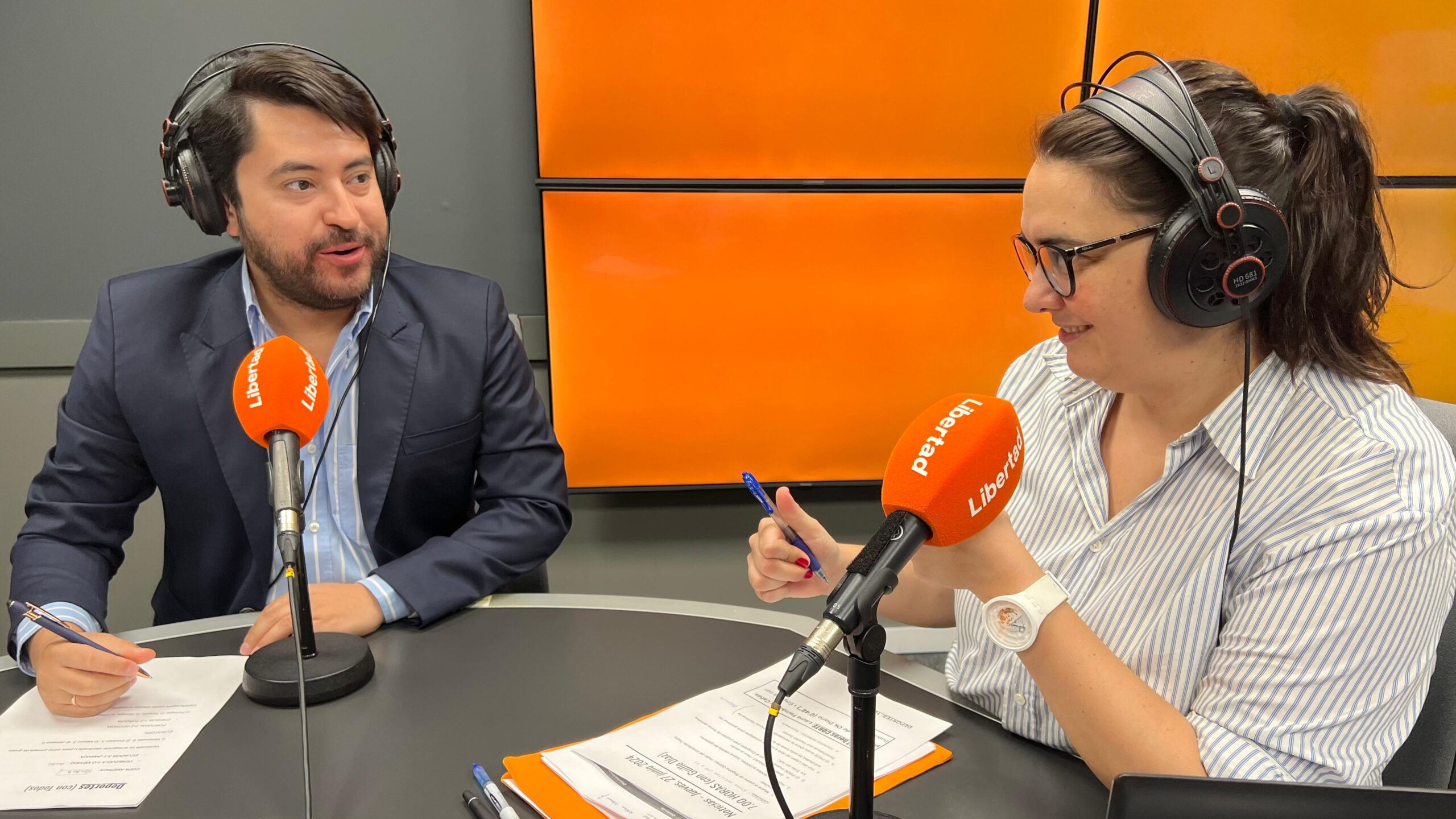 El Gobierno trabaja para prohibir los pisos turísticos en los edificios con vecinos