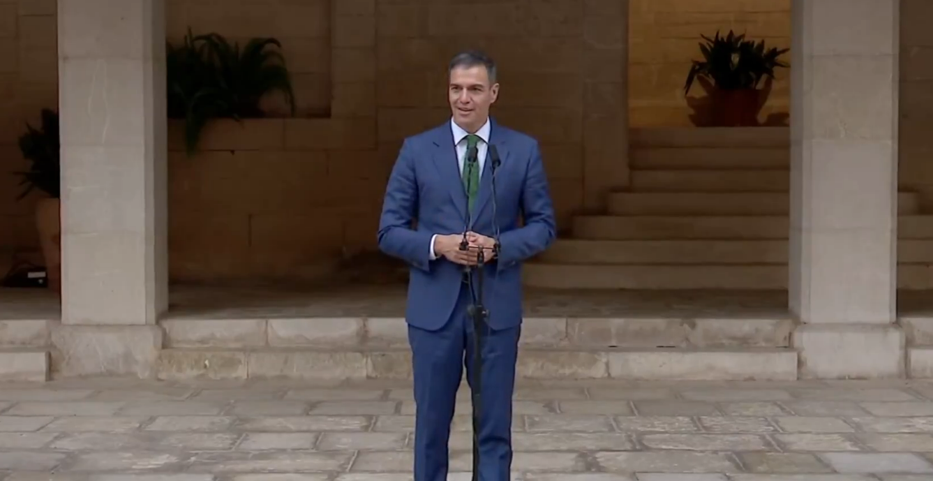 Sánchez se niega a declarar y se querella contra el juez Peinado