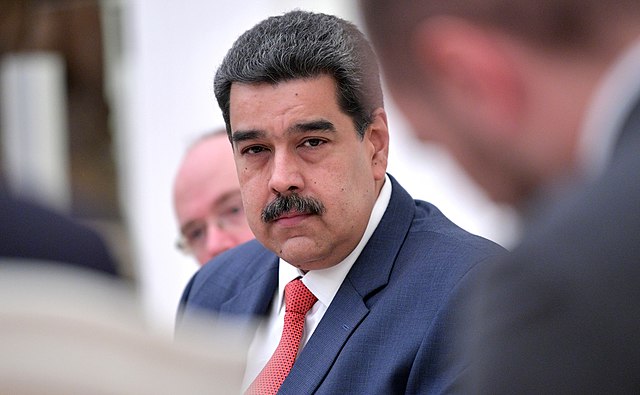 Maduro prohíbe Twitter