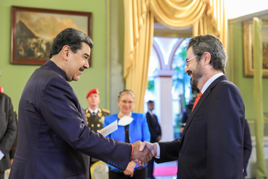 Hazte Oír denuncia al embajador de España en Venezuela