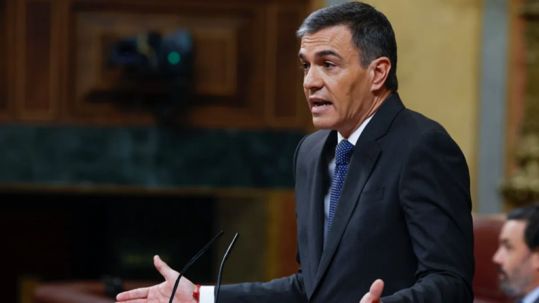 La trama de corrupción llega a la sede del PSOE.