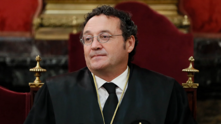 Una asociación de fiscales atribuye a García Ortiz nuevos delitos, incluido prevaricación.