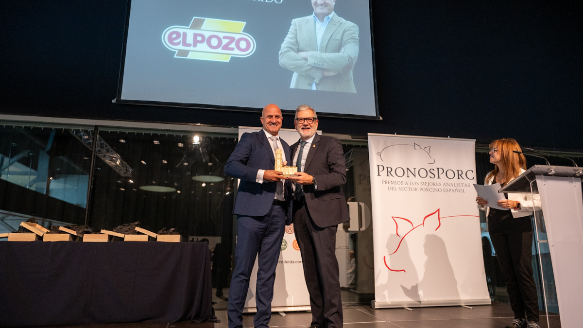 El director de Operaciones de ElPozo Alimentación, Juan Pedro Florido consolida su posición como mejor analista del mercado porcino español al ganar un nuevo oro en los premios de Mercolleida