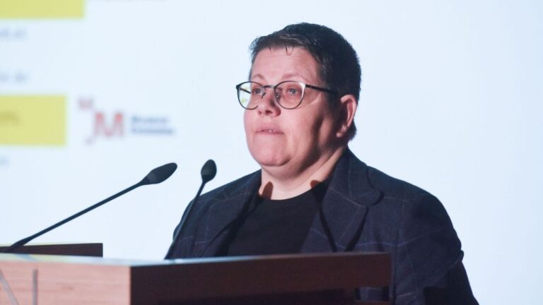 La Guardia Civil pide intervenir las cuentas bancarias de la ex directora del Instituto de la Mujer