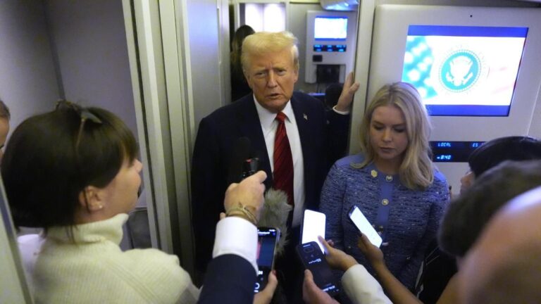 Trump ofrece a los dos millones de trabajadores federales una indemnización de ocho meses para que renuncien