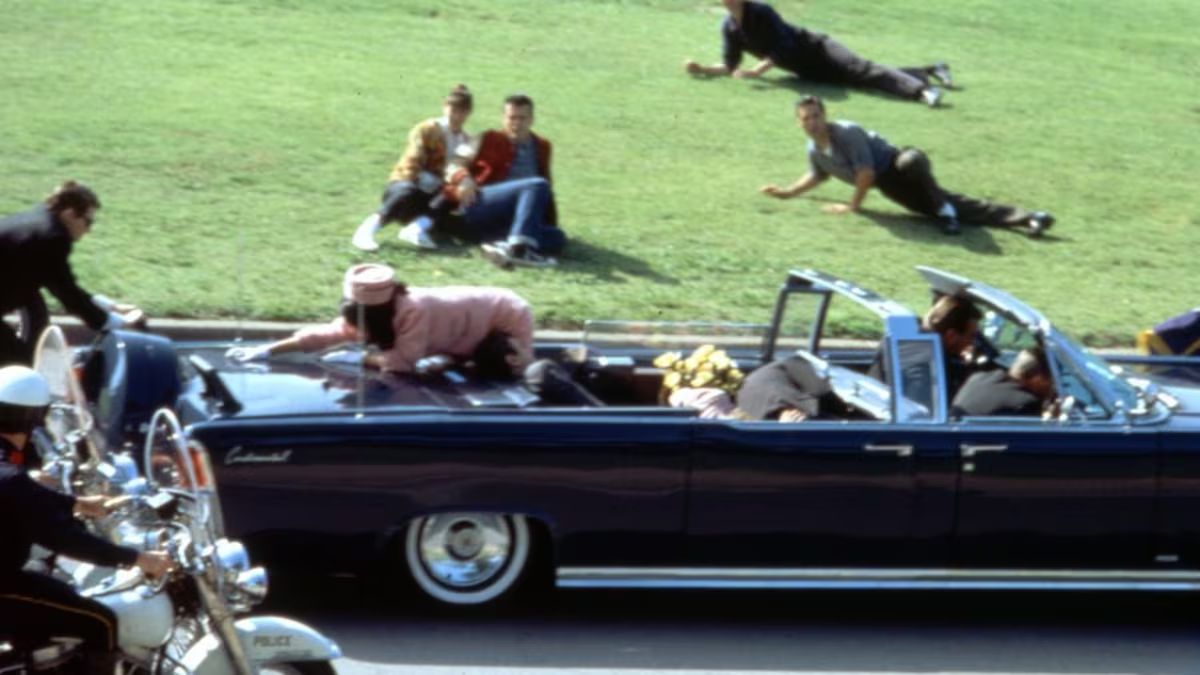 Donald Trump desclasifica los archivos de Kennedy