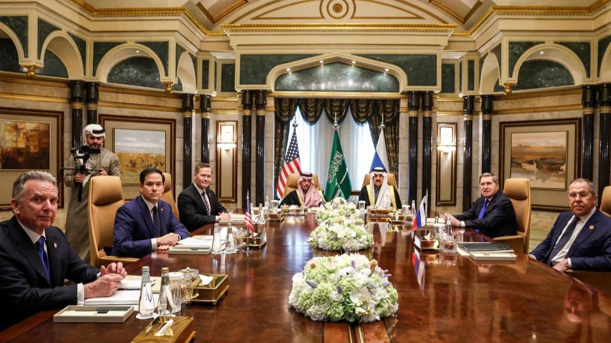 Termina la primera ronda de negociación en Arabia entre Rusia y EEUU