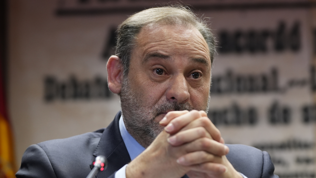 La Guardia Civil investiga si la trama también pagó el alquiler de un chalet a las afueras de Madrid al que Ábalos se mudó con Andrea.