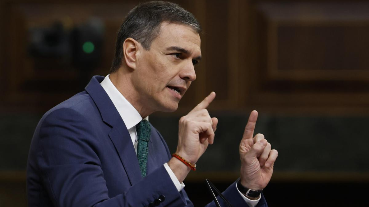Sánchez someterá a todas las nuevas universidades ‘online’ a votación en el Congreso para restar competencias a las CCAA.