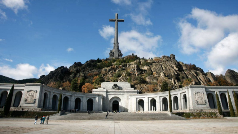 Incógnita sobre el Valle de los Caídos tras la muerte del Papa