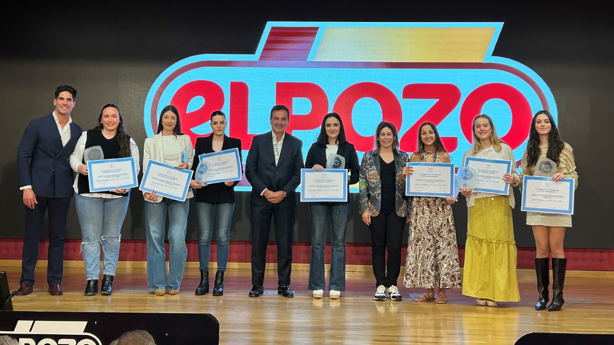 La Fundación de Trabajadores de El Pozo  Alimentación entrega sus premios al Mejor  Expediente Académico  