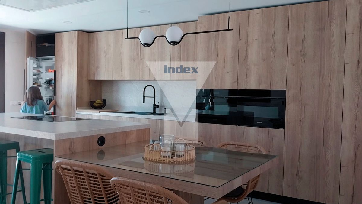 ¿Es más cara una vivienda que no depende de Red Eléctrica para suministrarse de luz y energía?