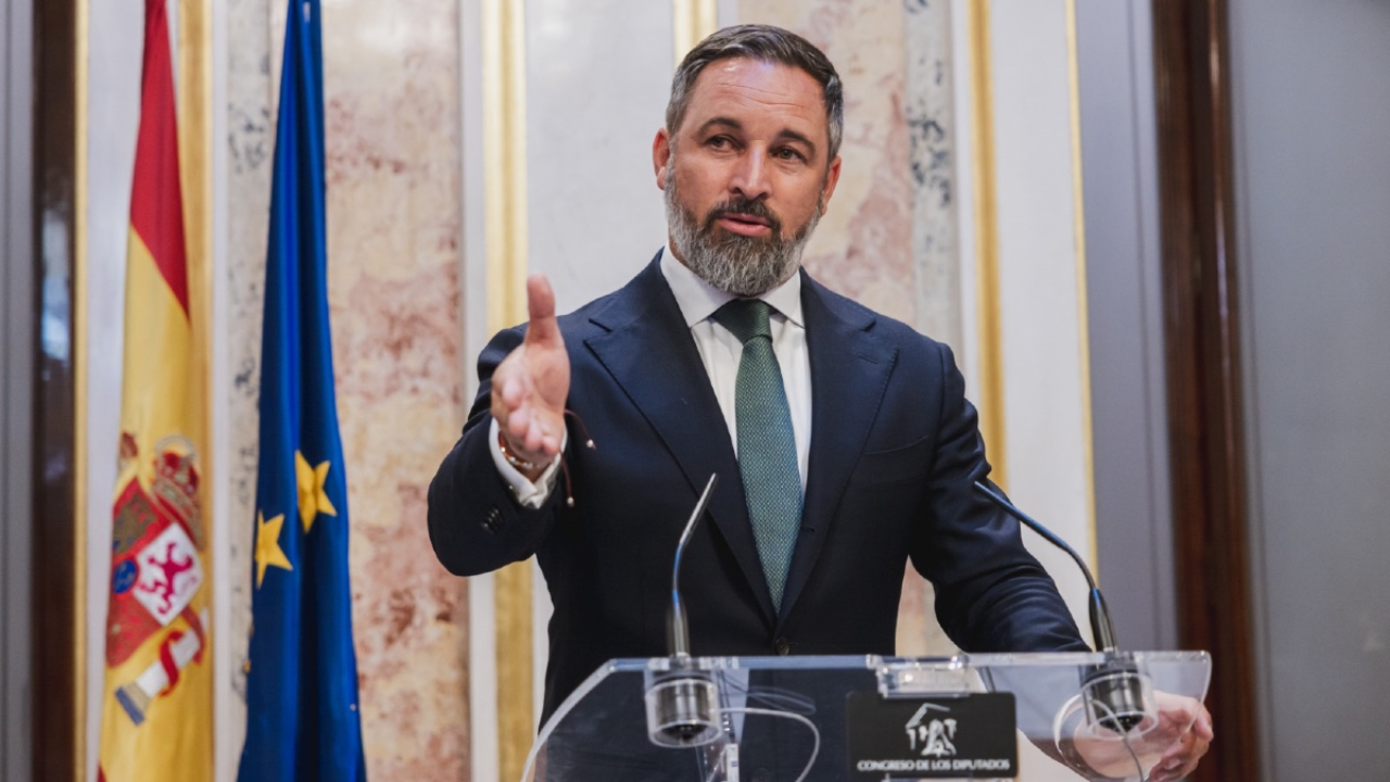 Abascal pide a los magistrados conservadores del TC que no vayan al Pleno de la amnistía para impedir la sentencia