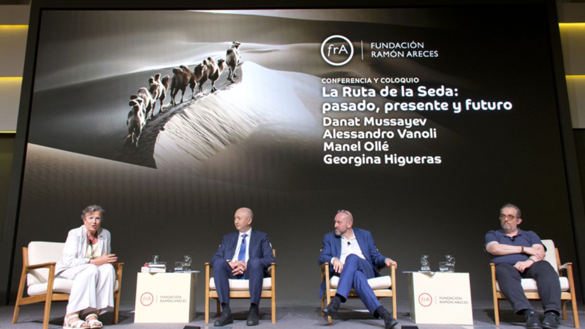 «Para buscar nuestras raíces más profundas no tenemos que ir a América, sino a Asia»