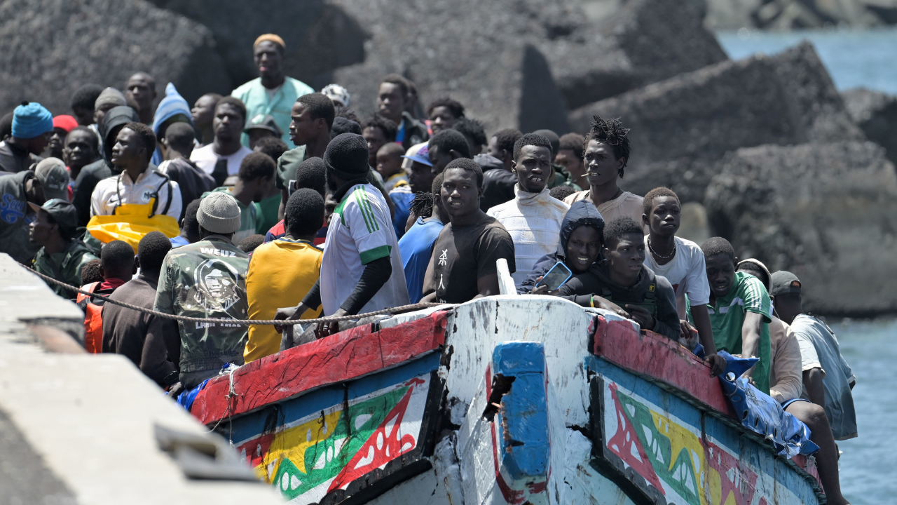 El 70% de españoles respalda la expulsión de los inmigrantes ilegales