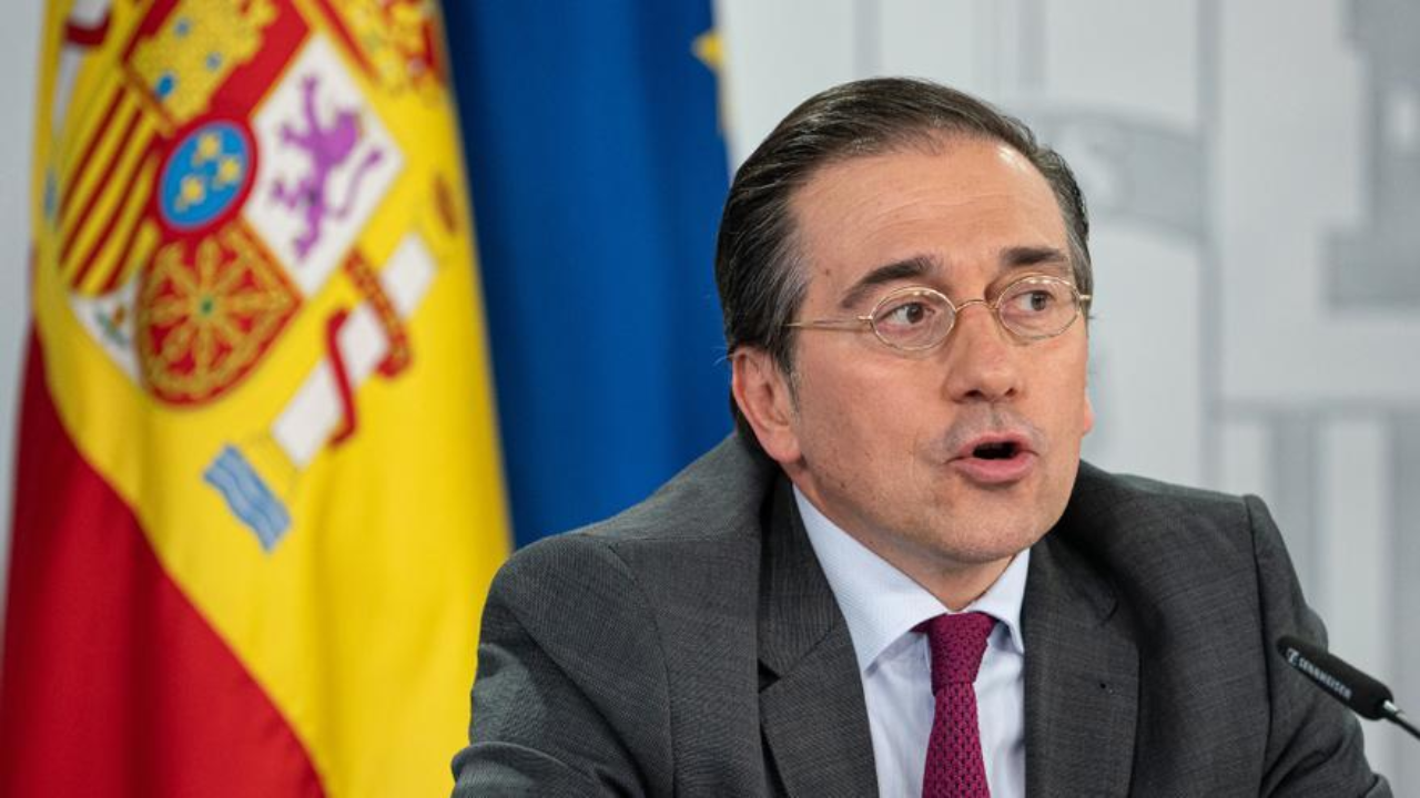 El ministro Albares se gastó 180.000 euros en un viaje de cuatro días a Nueva York