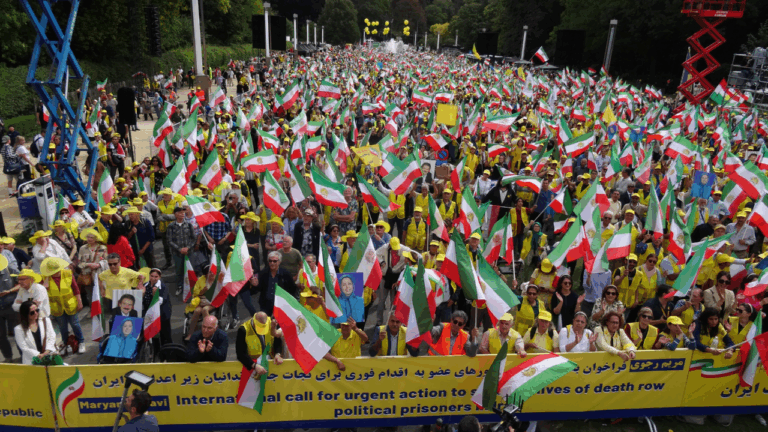 Manifestación de iraníes en Bruselas para pedir medidas contra Irán