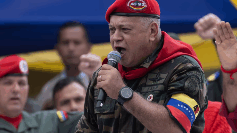 Diosdado Cabello amenaza con tomar represalias contra María Corina Machado sí Trump sigue con su lucha contra el narco