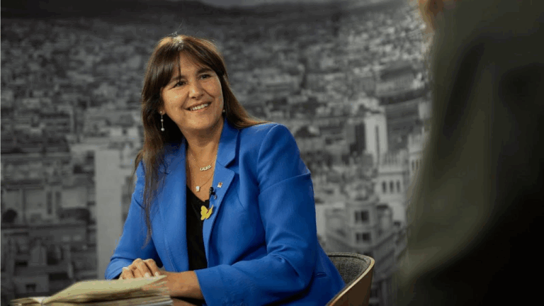Carles Puigdemont coloca a la inhabilitada Laura Borrás como directora de la Fundación de Junts