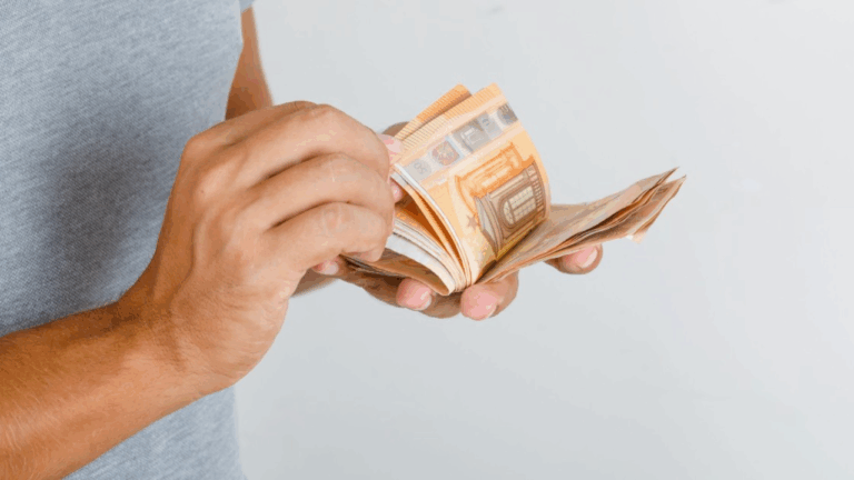 Los salarios volverán a bajar en 2026 hasta 95 euros anuales por un mecanismo aprobado por el Gobierno