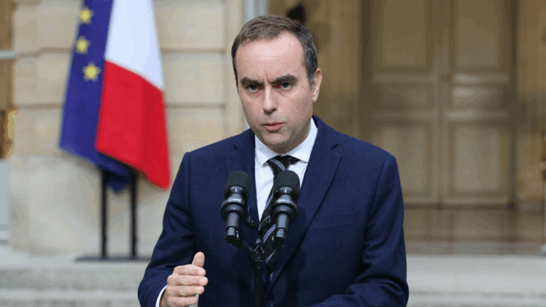 Le Cornu vuelve a conformar gobierno en Francia, y la derecha anuncian ya mociones de censura