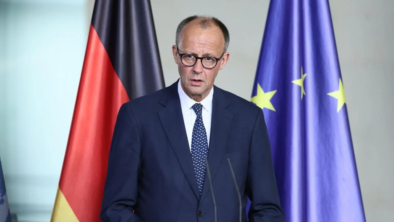 Alemania: Merz financia manuales antifa