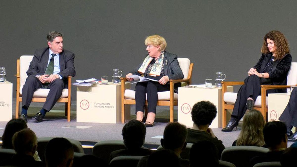 Juristas analizan el sistema de sanciones de la Unión Europea ante terceros