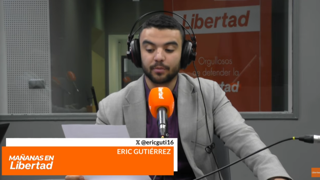 Sánchez defiende a Puente en un mitin