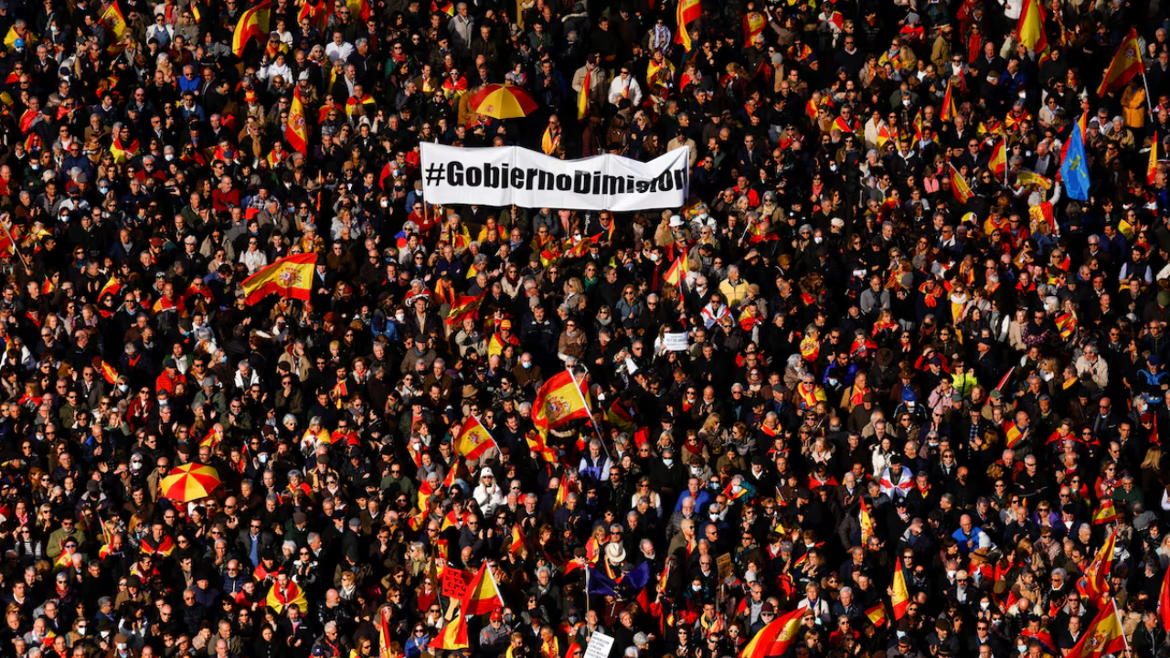 Sociedad Civil Española convoca una marcha por la dignidad para echar a Sánchez