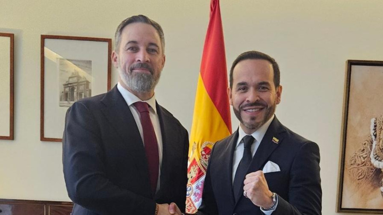 Santiago Abascal y Javier Milei felicitan a De la Espriella
