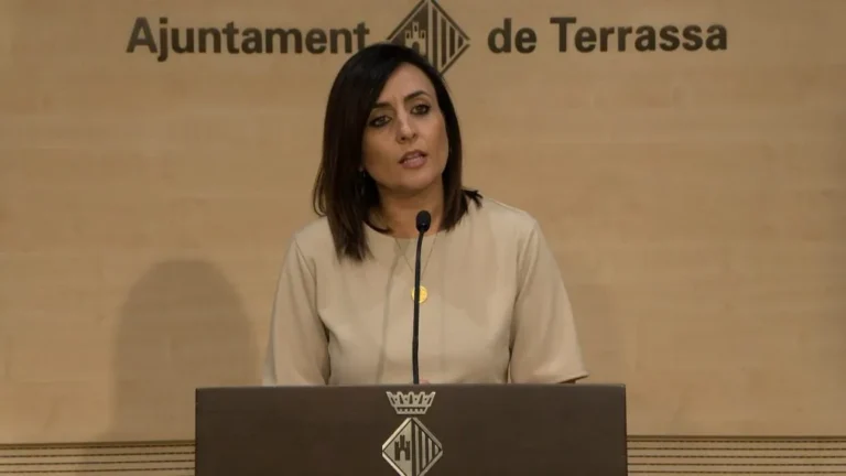 Vox denuncia la agresión a su portavoz en Tarrasa durante un paseo con su familia