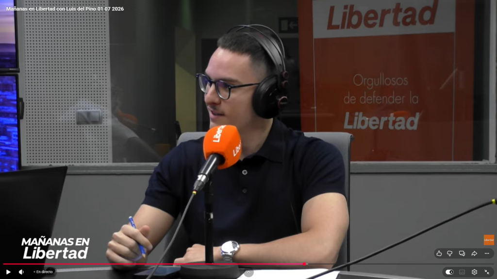 Bono recibió 2 viviendas de lujo