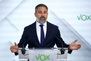 Las comunidades donde Vox gobierna no acogerán a los menas que quiere enviar Sánchez
