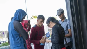 Ceuta acoge a cerca de 900 menores tras la llegada masiva de inmigrantes desde Marruecos