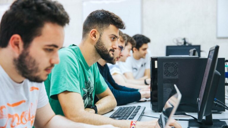 Grupo Fuertes y la UPCT impulsan un Hackathon de Ciberseguridad para acercar el talento universitario al entorno empresarial